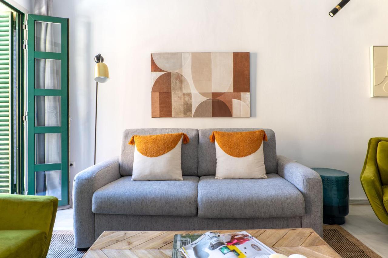 Suites Maestranza - Puerta Del Arenal By Magno Apartments — Photos 2